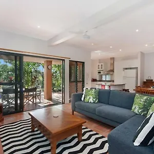Villa Bay